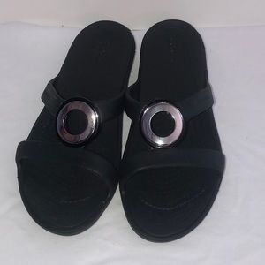 CROC SANDALS US 5!